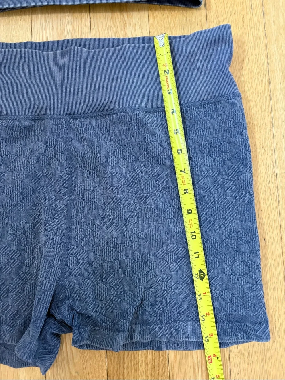 OFFLINE by Aerie Seamless Textured Mineral Wash Sports Bra & Shorts Set XL